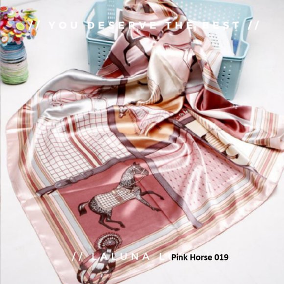 Scarf - Picture 5 of 8